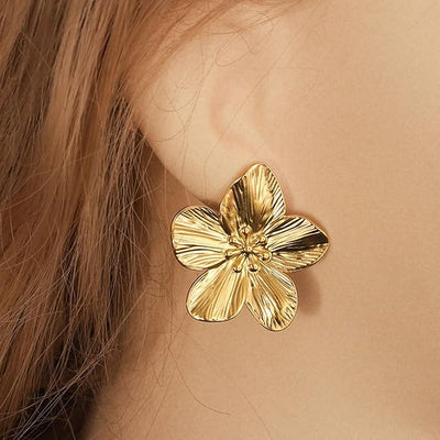 Uma | Elegante, blumeninspirierte Ohrhänger
