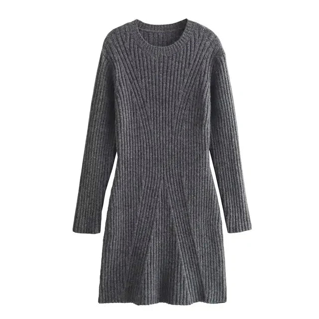 Thessira | Geripptes, figurbetontes Minikleid