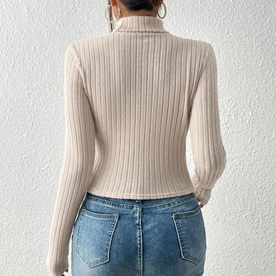 Selvina | Rollkragenpullover mit auffälligem Cut-Out
