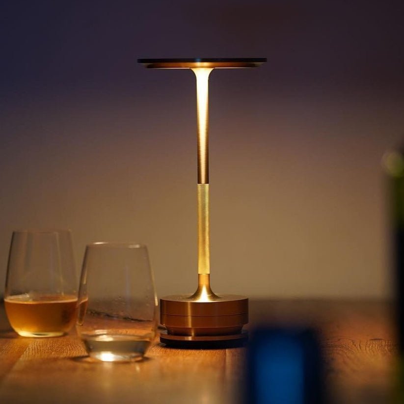 Minimalistische kabellose Tischlampe