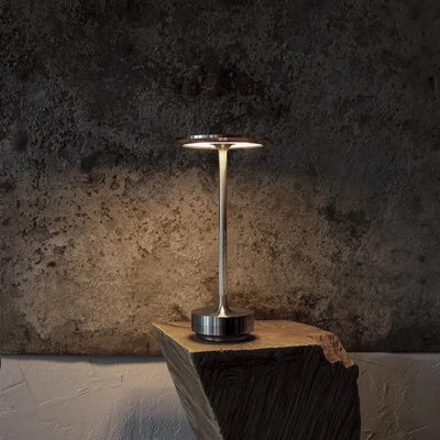 Minimalistische kabellose Tischlampe
