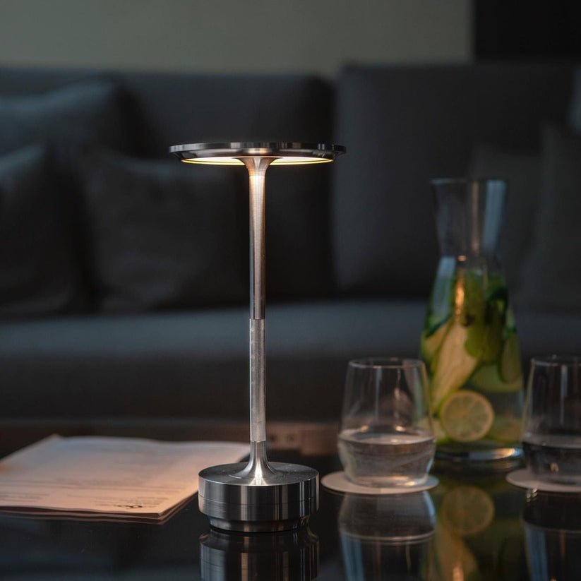 Minimalistische kabellose Tischlampe