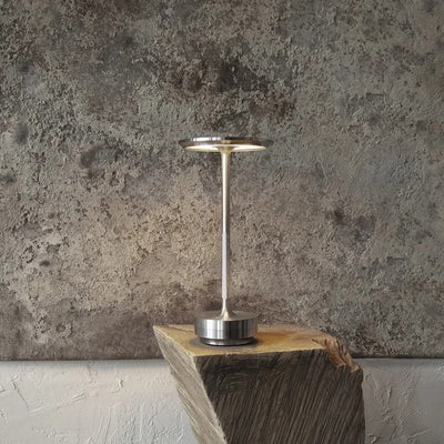 Minimalistische kabellose Tischlampe