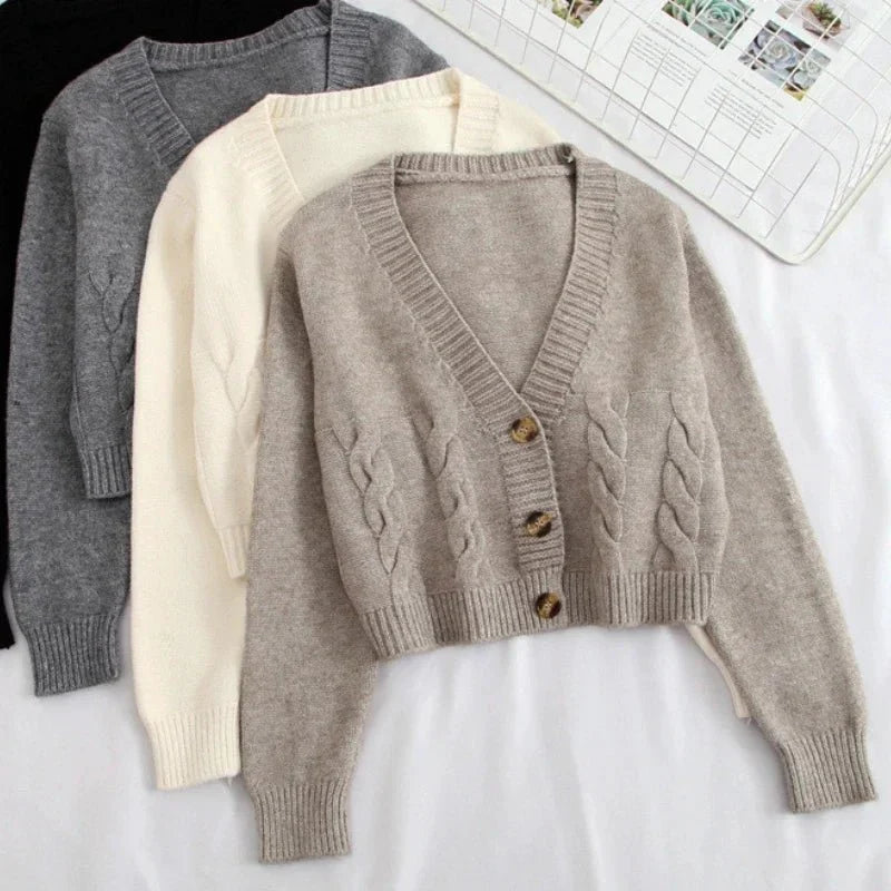 Cadence | Stilvoller kurzer Zopfmusterpullover
