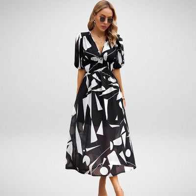 Avynne | Bedrucktes Midikleid mit V-Ausschnitt