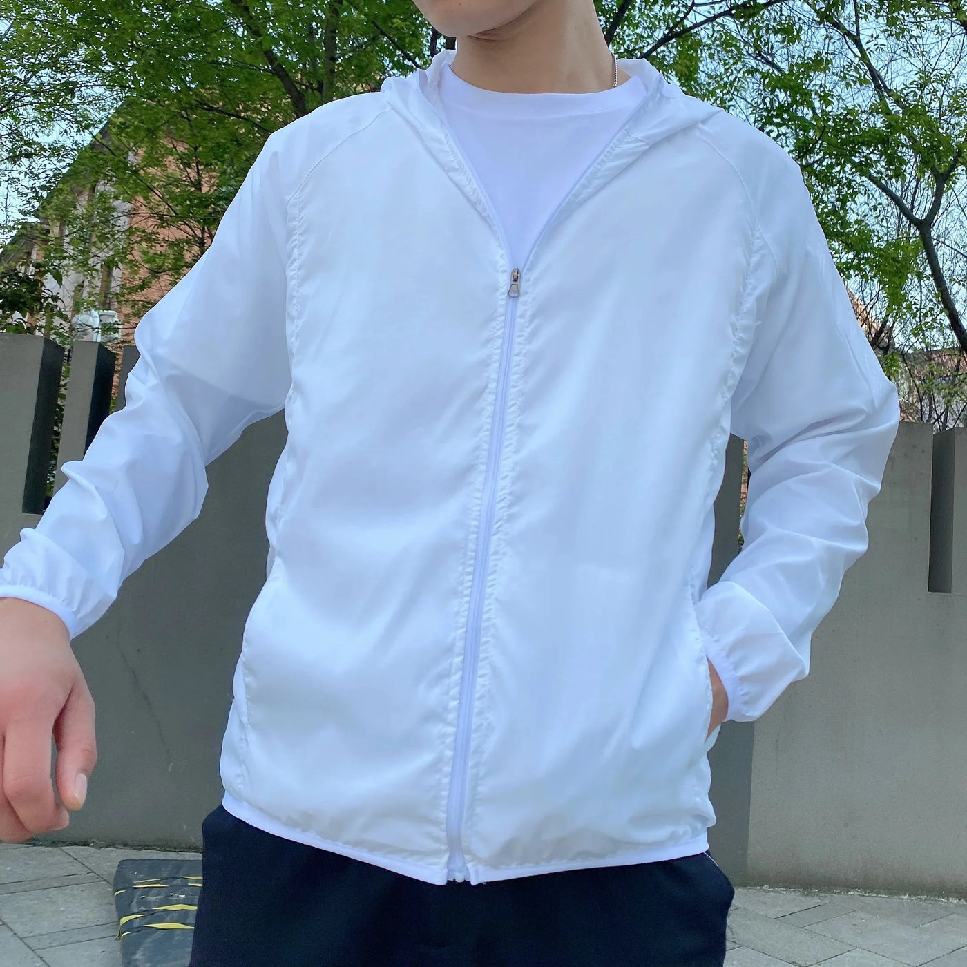 Leichte Windbreaker-Outdoorjacke