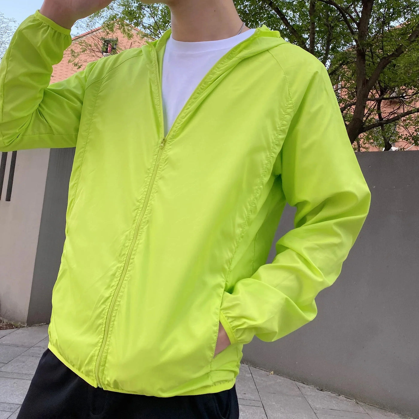 Leichte Windbreaker-Outdoorjacke