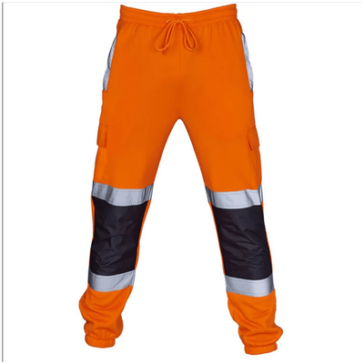 Robuste Arbeitshose für Herren mit reflektierenden Details