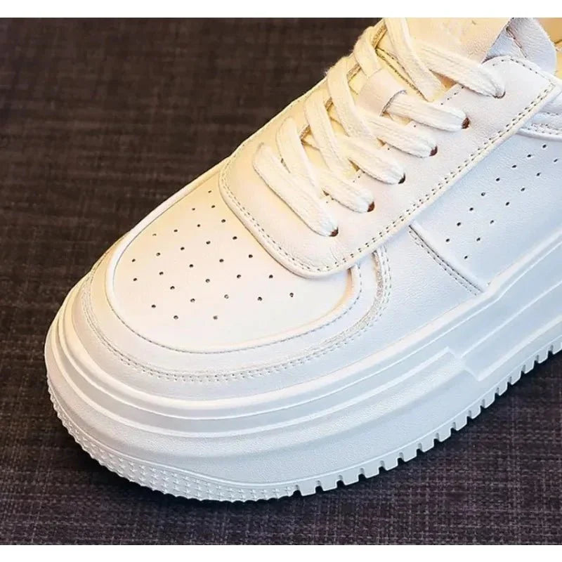 Zephanie | Minimalistische Chunky Sneakers