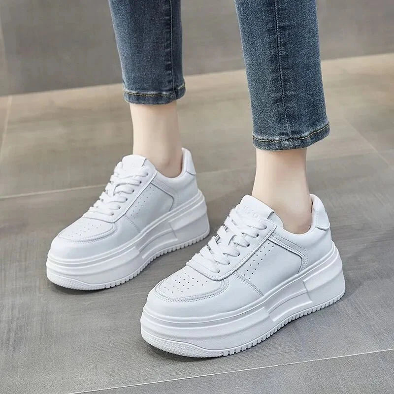 Zephanie | Minimalistische Chunky Sneakers