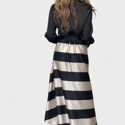 Clara | Elegantes gestreiftes Maxikleid