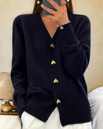 Adele – Weicher Cardigan mit Herzknöpfen