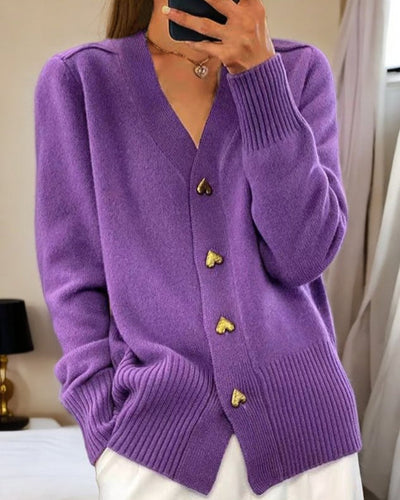 Adele – Weicher Cardigan mit Herzknöpfen