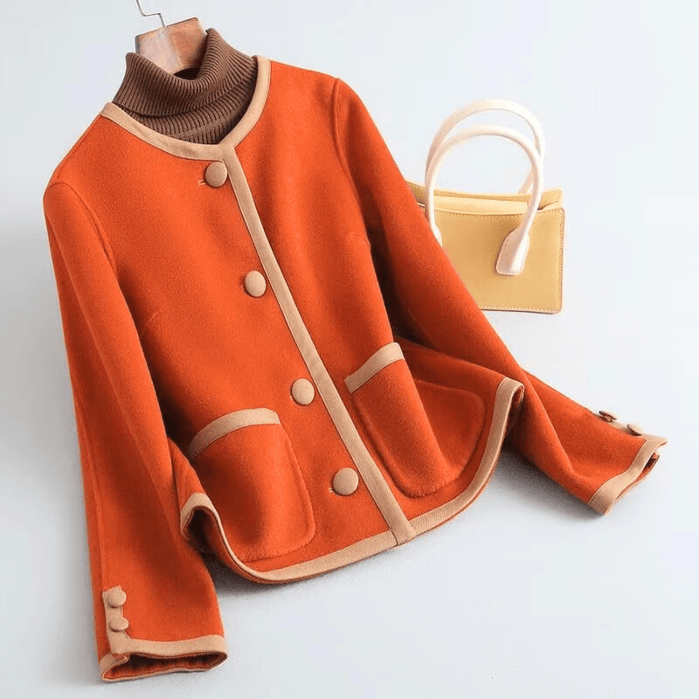 Chic Strickjacke mit Kontrastbesatz und Knöpfen