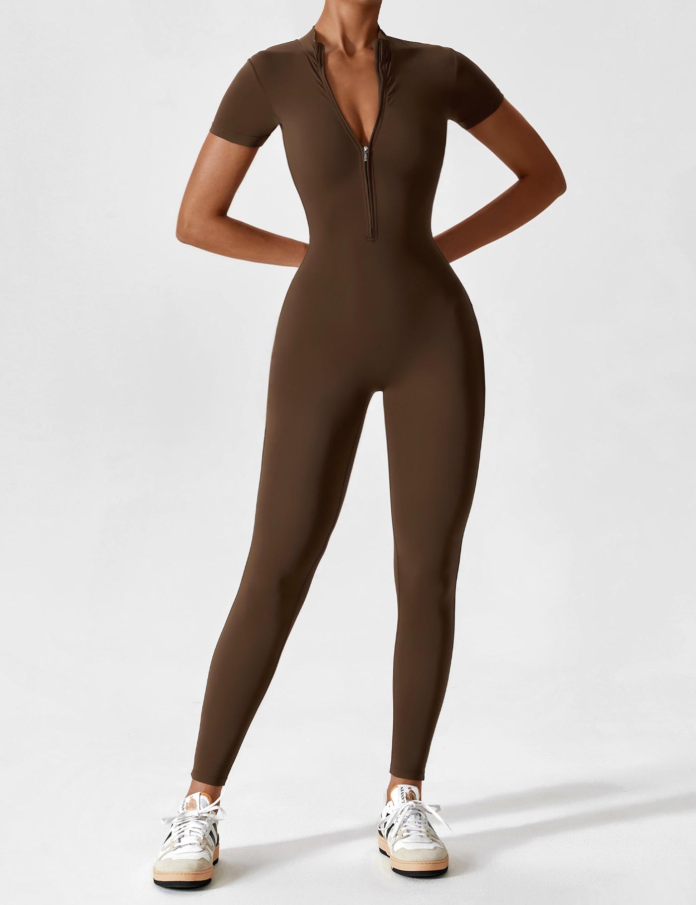Brooke | Taillierter Einteiler